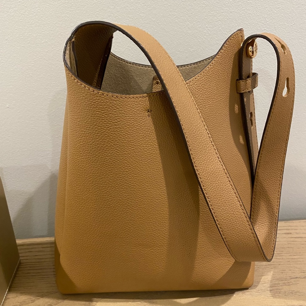 Tory Burch Saddle Tan Pebbled Leather Hobo
